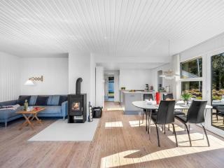 Holiday Home Sinikka - 900m from the sea by Interhome - 7