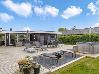 Holiday Home Adia - 500m from the sea by Interhome - 8