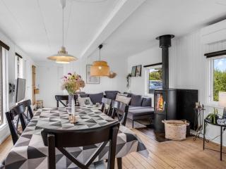 Holiday Home Adia - 500m from the sea by Interhome - 4