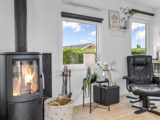 Holiday Home Adia - 500m from the sea by Interhome - 1