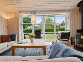Holiday Home Erko - 575m from the sea by Interhome - 2