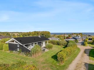 Holiday Home Tjarven - 350m from the sea by Interhome - 7