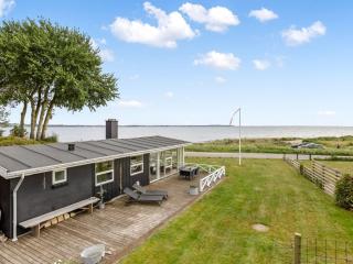 Holiday Home Teodosija - 20m from the sea by Interhome - 0