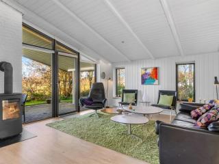 Holiday Home Sigbrit - 100m from the sea by Interhome - 7