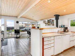 Holiday Home Gudmund - 50m from the sea by Interhome - 6