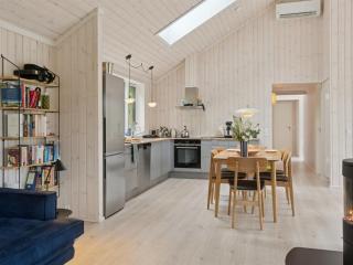 Holiday Home Aggi - 850m from the sea by Interhome - 4