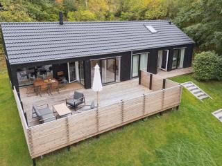Holiday Home Aggi - 850m from the sea by Interhome - 0