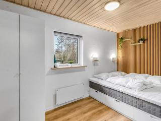 Holiday Home Thurgot - 100m from the sea by Interhome - 1