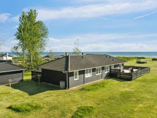 Holiday Home Dietke - 85m from the sea by Interhome - 0