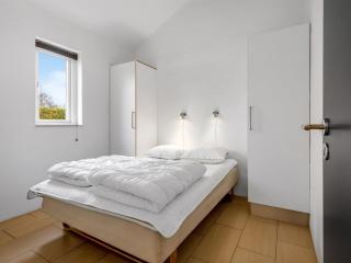 Holiday Home Synne - 350m from the sea by Interhome - 2