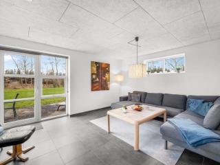 Holiday Home Jarven - 500m to the fjord by Interhome - 2