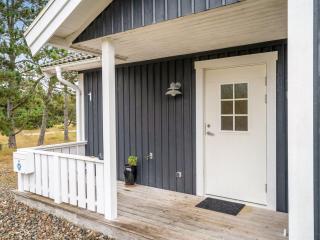 Holiday Home Syrine - 300m from the sea by Interhome - 6