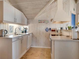 Holiday Home Matias - 150m from the sea by Interhome - 2