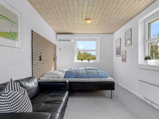 Holiday Home Albina - 844m from the sea by Interhome - 1