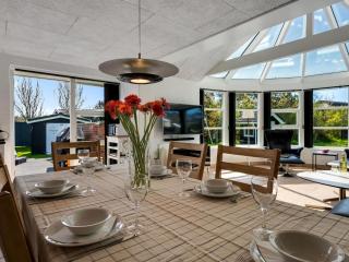 Holiday Home Svenn - 400m from the sea by Interhome - 8