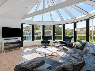 Holiday Home Svenn - 400m from the sea by Interhome - 3