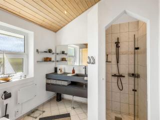 Holiday Home Ljuba - 1-3km from the sea by Interhome - 6