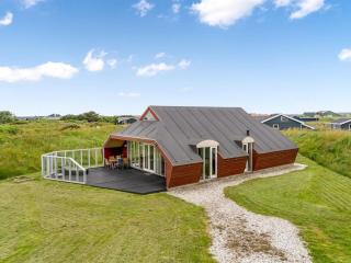 Holiday Home Tjark - 500m from the sea by Interhome - 0