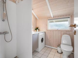 Holiday Home Caranus - 120m from the sea by Interhome - 5