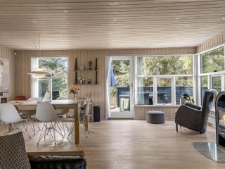 Holiday Home Ayen - 1-2km from the sea by Interhome - 1