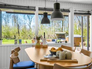 Holiday Home Kennet - 30km from the sea by Interhome - 5