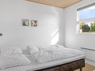 Holiday Home Eugenia - 300m from the sea by Interhome - 1