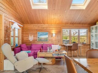 Holiday Home Tjarko - 690m to the fjord by Interhome - 9