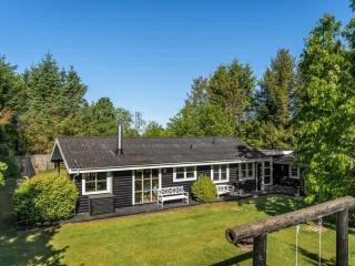 Holiday Home Tjarko - 690m to the fjord by Interhome - 0