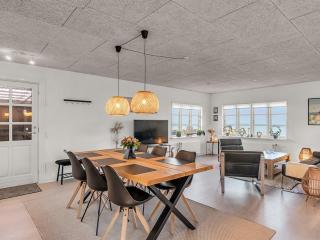 Holiday Home Sada - 30m from the sea by Interhome - 6