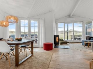 Holiday Home Odeta - 50m from the sea by Interhome - 2