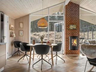 Holiday Home Steinunn - 600m from the sea by Interhome - 7
