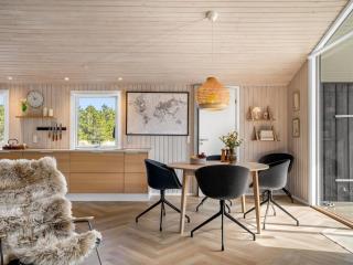 Holiday Home Steinunn - 600m from the sea by Interhome - 6
