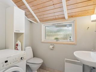 Holiday Home Elenor - 1-3km from the sea by Interhome - 1