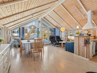 Holiday Home Elenor - 1-3km from the sea by Interhome - 3