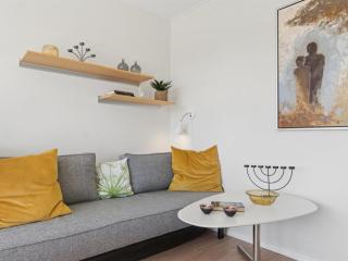 Apartment Folki - 300m from the sea by Interhome - 1