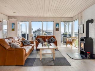 Holiday Home Danail - 250m from the sea by Interhome - 1
