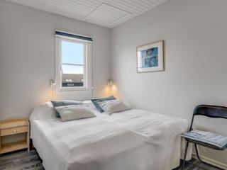 Apartment Melvin - 50m to the fjord by Interhome - 4