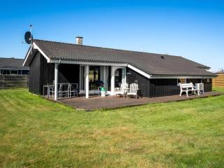 Holiday Home Loki - 200m from the sea by Interhome - 0