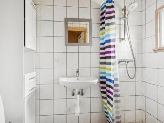 Holiday Home Loki - 200m from the sea by Interhome - 1