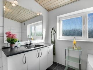 Apartment Annakarin - 1-2km from the sea by Interhome - 4