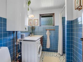 Holiday Home Tjerk - 900m from the sea by Interhome - 3