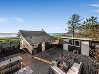 Holiday Home Esben - 15m from the sea by Interhome - 9