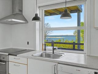 Holiday Home Hjort - 80m from the sea by Interhome - 2