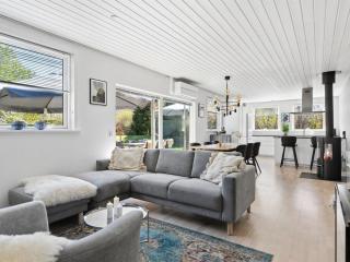 Holiday Home Loreia - 1-4km from the sea by Interhome - 7