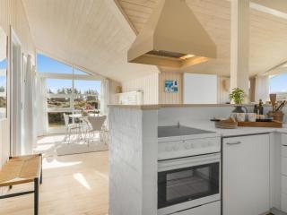 Holiday Home Thorsten - 600m from the sea by Interhome - 6