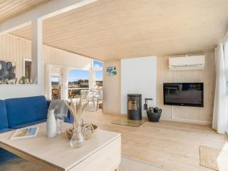 Holiday Home Thorsten - 600m from the sea by Interhome - 7