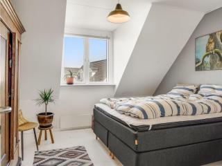 Apartment Sinika - 400m from the sea by Interhome - 5
