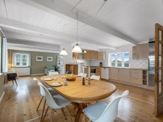 Holiday Home Synnöve - 1-7km to the fjord by Interhome - 9