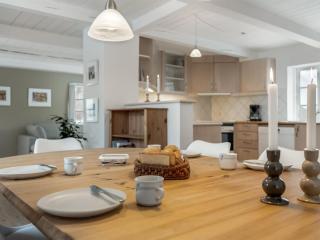 Holiday Home Synnöve - 1-7km to the fjord by Interhome - 7
