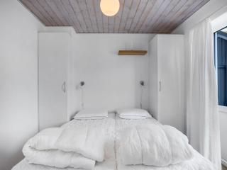 Apartment Arise - 700m from the sea by Interhome - 3